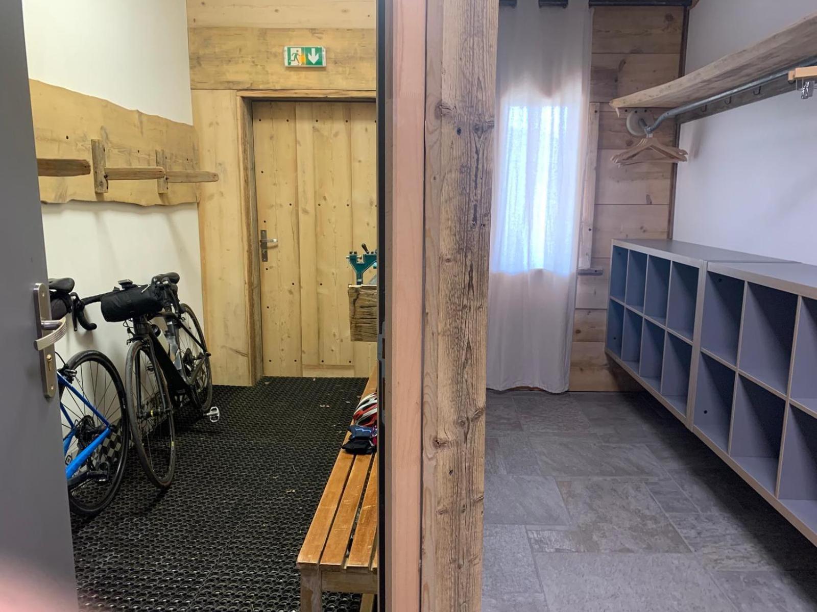 Chalet Hotel La Tuviere Bike Inn Сен-Жан-де-Мор'єнн Екстер'єр фото